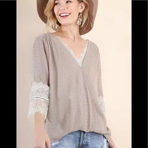 UMGEE boho tan with lace detailing top small NWT